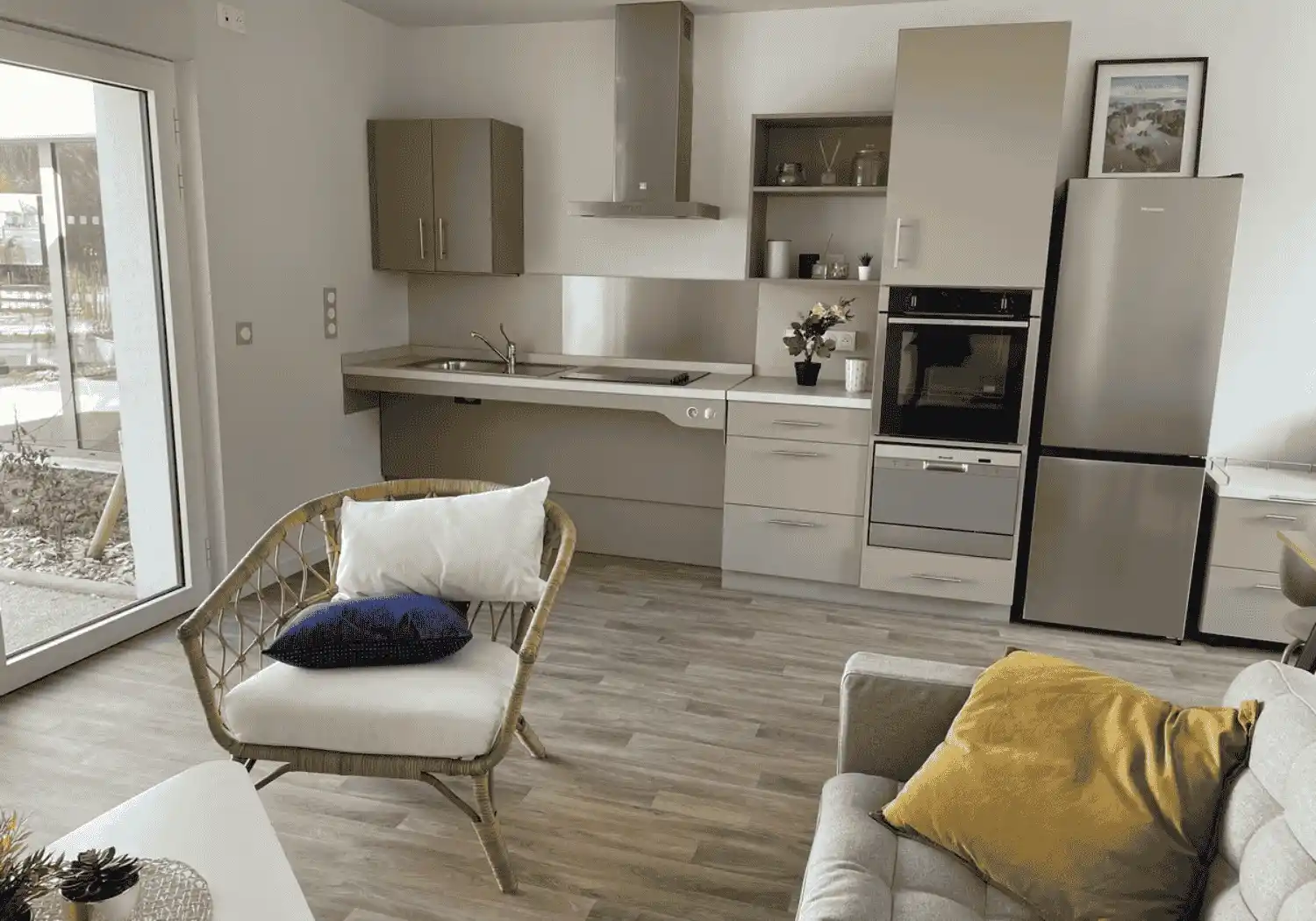 HOMILYS La Villa 24 1