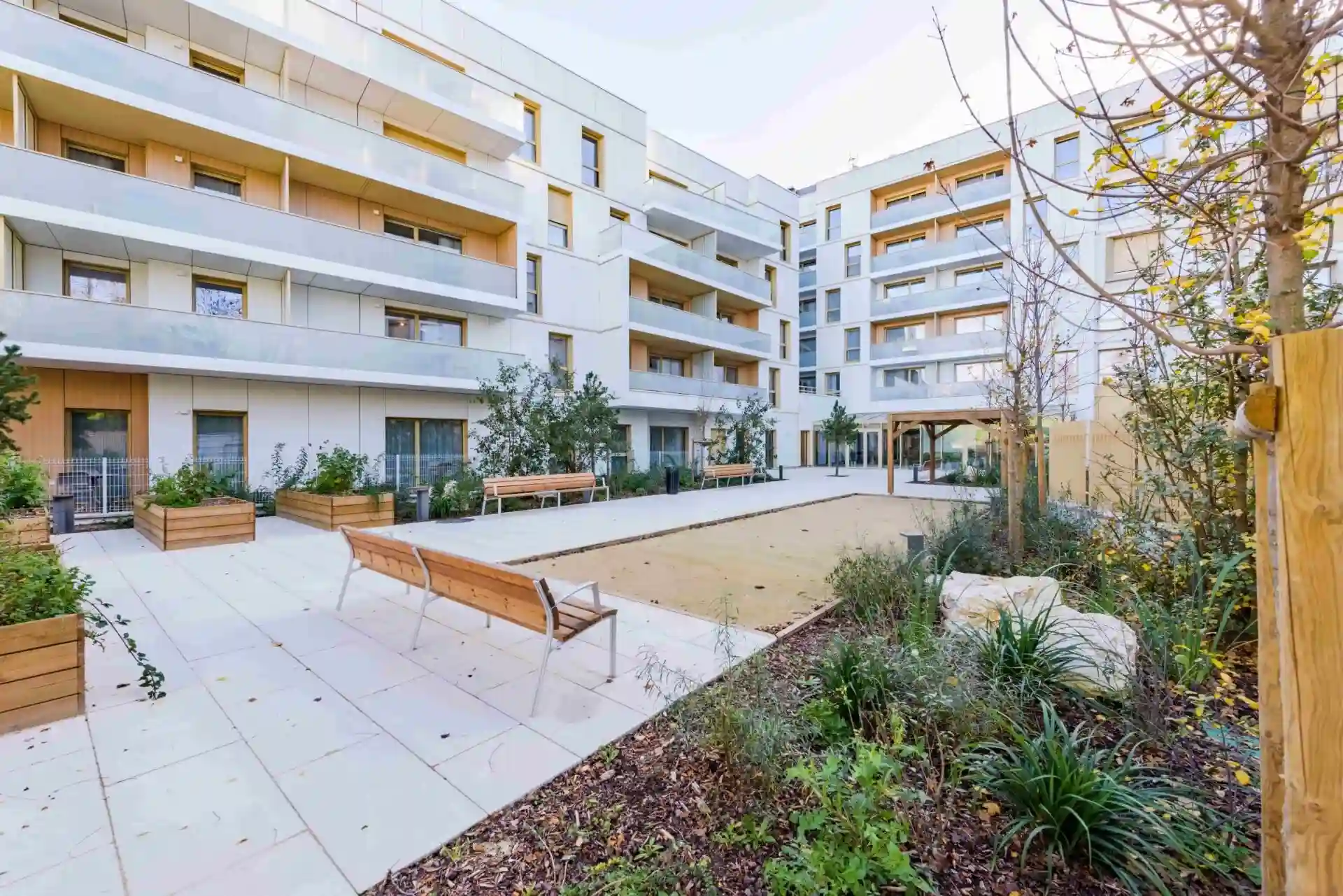 ELENTINE Nanterre 4