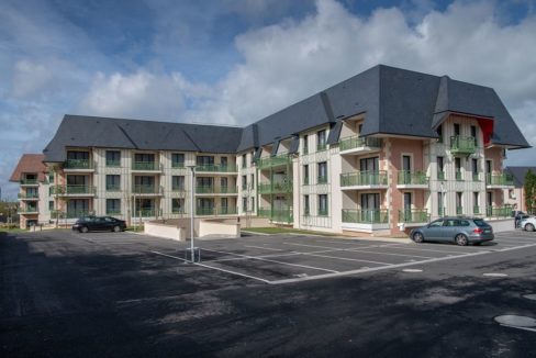 facade-residence-senior-domitys-dives-sur-mer